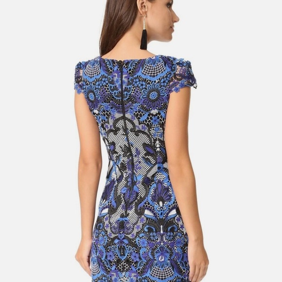 Alice + Olivia Nakia Giupure Lace Mini Dress EUC - Picture 2 of 8